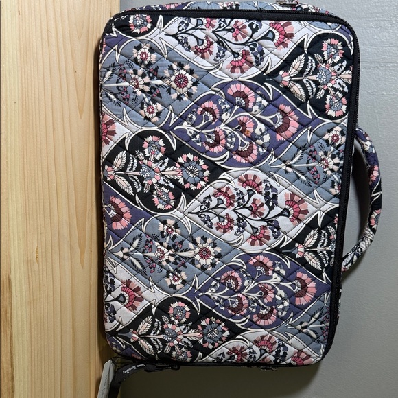 Vera Bradley Black and Pink Floral Laptop Bag - Picture 3 of 6